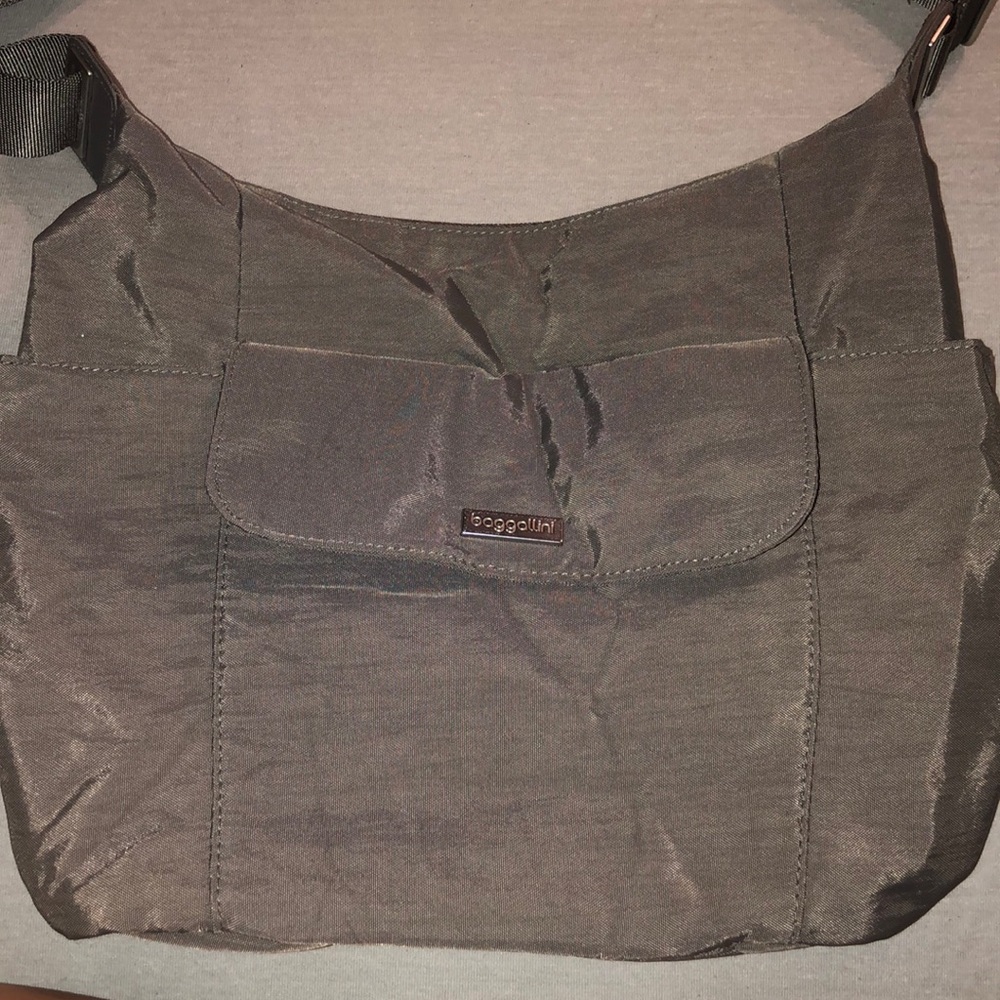 Crossbody bag